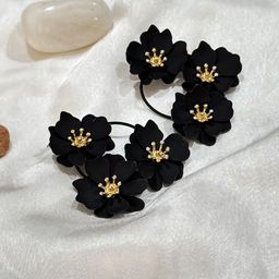 The Jewellery Tale Contemporary Studs Earrings-image-22
