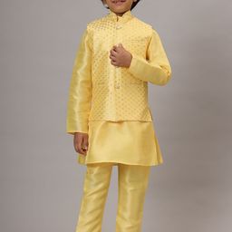 TAHVO Boys Regular Thread Work Kurta with Trousers-picture-54