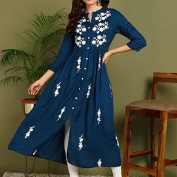 Kapad Dwar Women Floral Embroidered Flared Sleeves Thread Work Kurta-picture-11