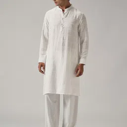 Banana Club Subtle Striped Mandarin Collar Long Roll-Up Sleeves Straight Kurta-image-88
