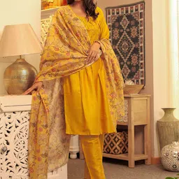 Suhikar Women Regular Kurta with Trousers & With Dupatta image 3