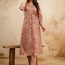 Veshviti Floral Printed V-Neck Pure Cotton A-Line Kurta With Trouser-picture-21