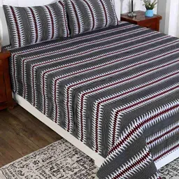 Aura Magenta & White Striped Cotton Double King Bed Cover-image-4