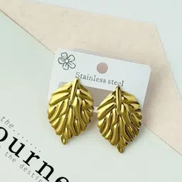 Estailo fashion Gold-Plated Leaf Shaped Studs-image-97