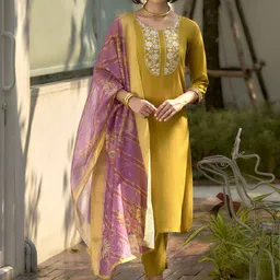SHREE LAXMINARAYAN EXPORT Women Embroidered Kurti with Trousers & With Dupatta-picture-42