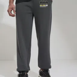 HIGHLANDER Men Printed Relaxed Fit Joggers Trousers-picture-15
