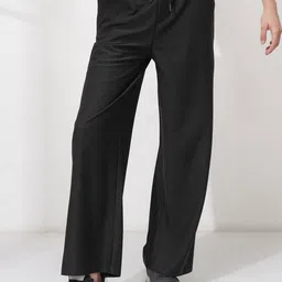 Basics By Tokyo Talkies Women Comfort Straight Fit Mid-Rise Regular Trousers-picture-31