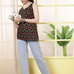 SZN Women Black Cotton Printed Straight Tunic-picture-35