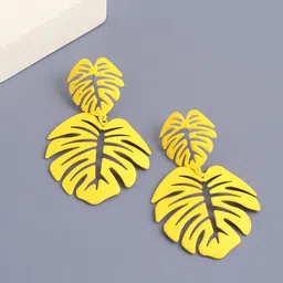 DressBerry Leaf Shaped Drop Earrings-13