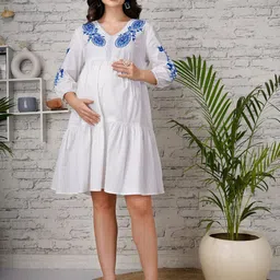 angloindu Floral Embroidered Flared Sleeve Maternity A-Line Dress-picture-11