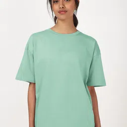 Bewakoof Women Solid Round Neck Pure Cotton Oversized T-shirt-image-18