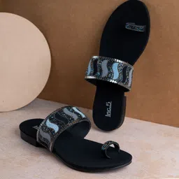 Inc 5 Women Embellished One Toe Flats-14