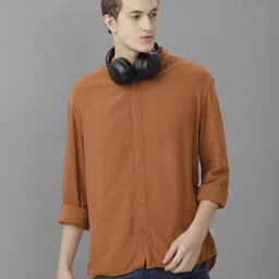 Voi Jeans Men Relaxed Fit Spread Collar Solid Cotton Casual Shirt-image-20