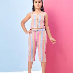 Sangria Girls Printed Pure Cotton Top With Capris & Belt-image-9