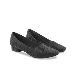 Shoetopia Girls Printed Block Pumps-50