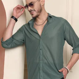 Tanip Vertical Striped Spread Collar Cotton Casual Shirt-image-73