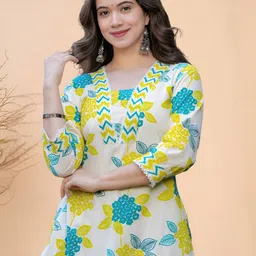 Royal Export Women Floral Printed Kurta with Trousers-picture-37