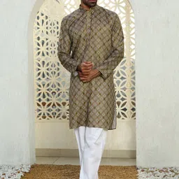 KRAFT INDIA Men Floral Printed Kurta-36