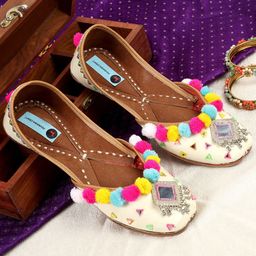 PehnawaCraft Women Printed Leather Mojaris-image-77