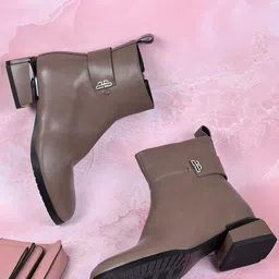 Ronnie Grey Women Block Heeled Regular Boots-image-32