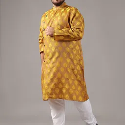 SOJANYA PLUS Men Ethnic Motifs Regular Thread Work Kurta with Pyjamas image 4