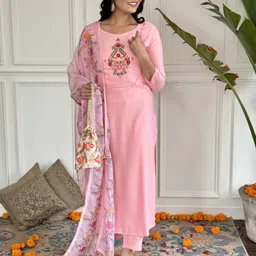 KALINI Women Floral Yoke Design Empire Sequinned Kurta with Trousers & With Dupatta-15