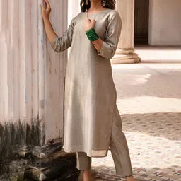 Piyuti Women Embroidered Regular Kurta with Pyjamas & With Dupatta image 3
