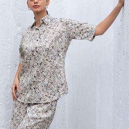 TITTLI Mansi Printed Shirt Collar Shirt With Shorts Co-Ords-picture-53
