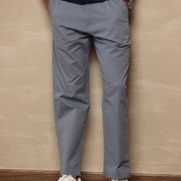 Uncluttered Closet Men Relaxed Straight Leg Straight Fit High-Rise Cargos Trousers-image-98