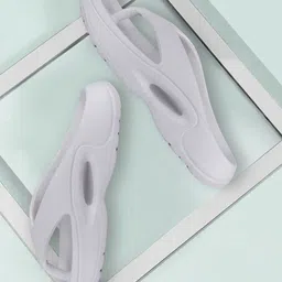 BERSACHE Men Clogs image 2