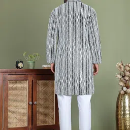 Jompers Men Embroidered Regular Mirror Work Kurta with Pyjamas image 5