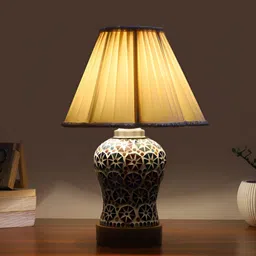 Aura Off White Glass Traditional Abstract Shaped Table Lamp-picture-19