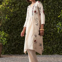 Lakshita Printed Tunic With Trouser Co-ord Set image 5