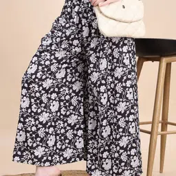 POOJARAN SAREE Women Floral Printed Palazzos-picture-17
