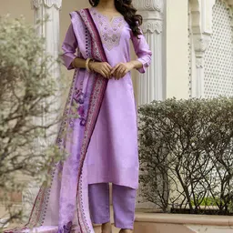 Navlik Women Solid Embroidered Kurta with Trousers & Dupatta-picture-12