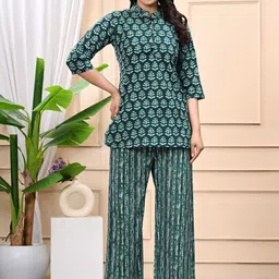 Cloth Bites Printed Pure Cotton Mandarin Collar Neck Top With Palazzos Co-Ords-image-75