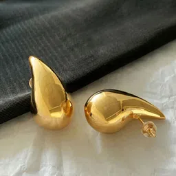 Celestria Teardrop Shaped Studs-26