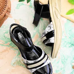 BAESD Girls Printed Wedge Heel Sandals-image-65