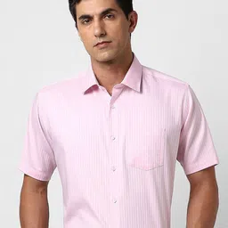 Van Heusen Men Spread Collar Textured Cotton Formal Shirt-picture-2