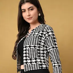 BAESD Checked Open Front Crop Shrug image 4