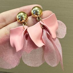 StyleCast x Revolte Gold-Plated Leaf Shaped Drop Earrings-68