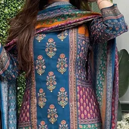 GoSriKi Women Floral Printed Regular Kurta with Trousers & With Dupatta image 4