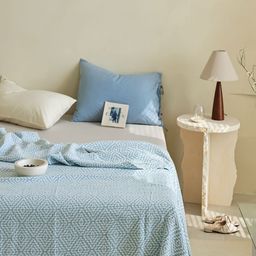 JC HOME Blue & White Geometric AC Room 300 GSM Single Bed Quilt-image-95