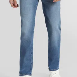 AMERICAN EAGLE OUTFITTERS Men Regular Fit Mid-Rise Light Fade Stretchable Jeans-image-55