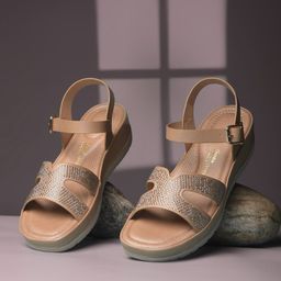 Bata comfit Women High-Top Platform Sandals with Buckle-image-2