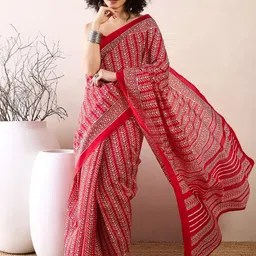 Mitera Ethnic Motifs Silk Blend Ready to Wear Dabu Saree-image-28