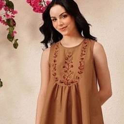 QAZMI Women Aari Work Sleeveless Peplum Linen Cotton Top-image-22