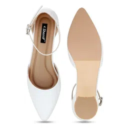 Sherrif Shoes Textured Pointed Toe Block Pumps image 4
