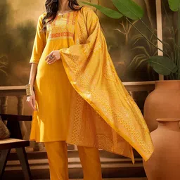 Sangria Women Silk Blend Kurta Sets-picture-14