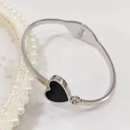 Just Lil Things Armlet Bracelet-image-19